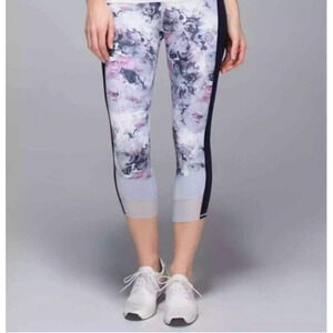 Lululemon If You're Lucky Crop Floral Leggings Size 2